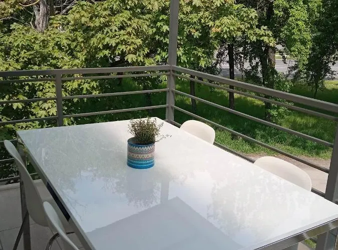 Apartment Sweet Life